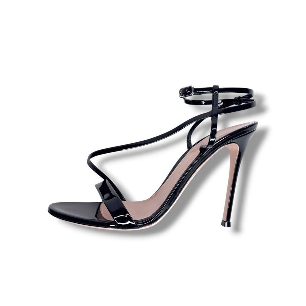 Gianvito Rossi Black Patent Leather Manhattan Ankle Strap Stiletto Heeled Sandal